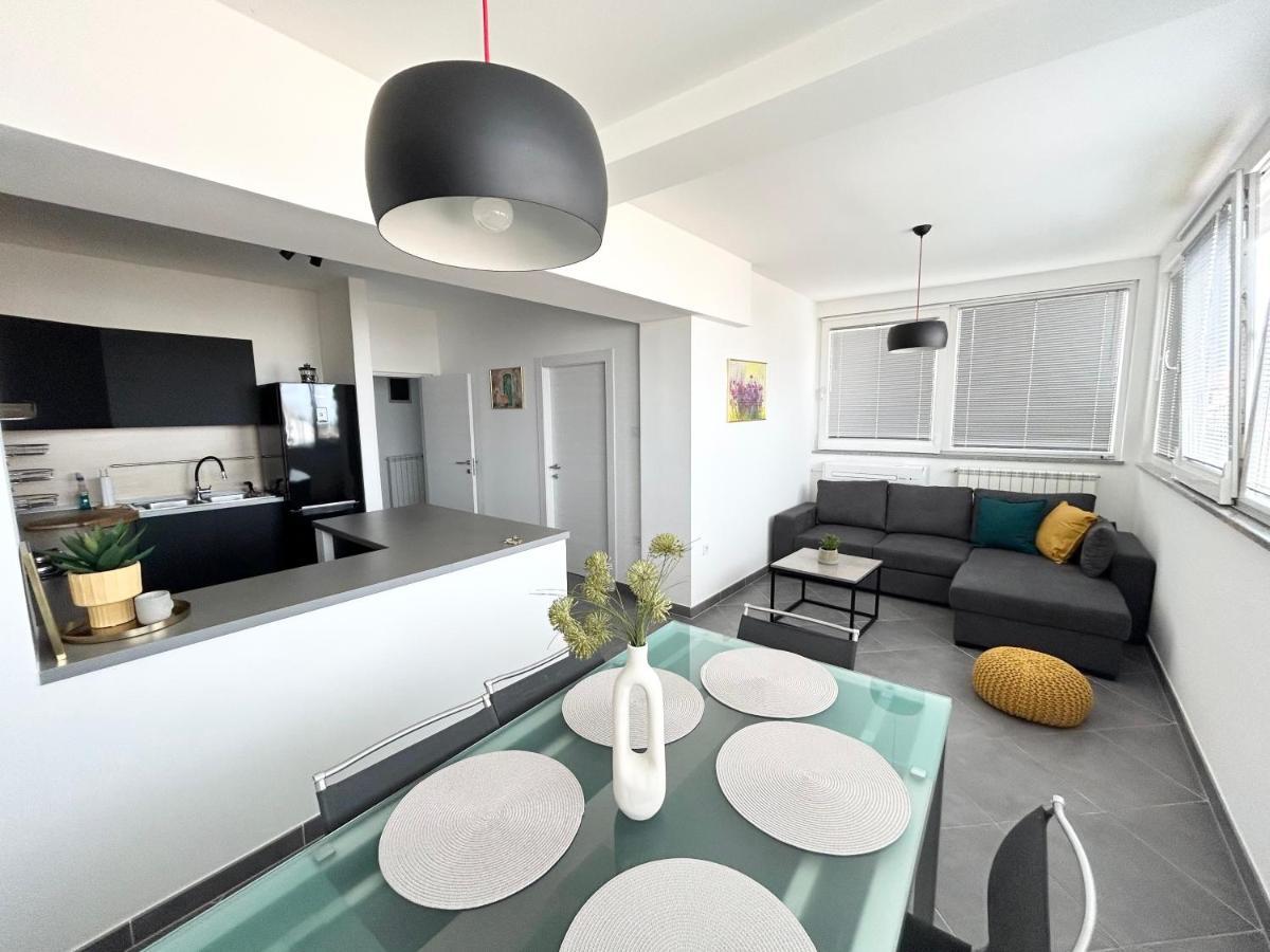 Apartment Flora Πούλα Εξωτερικό φωτογραφία