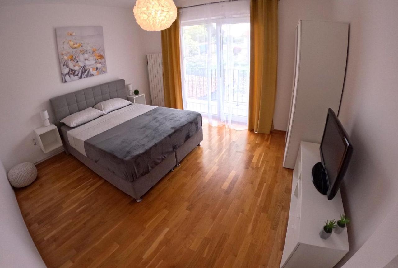 Apartment Flora Πούλα Εξωτερικό φωτογραφία